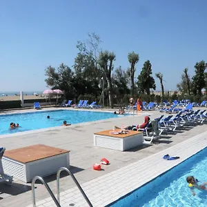 ** Campingplatz Punta Falconera & Village Italien